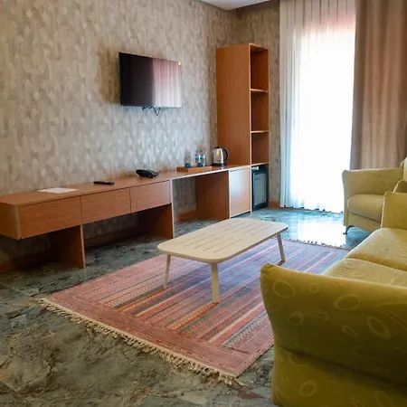 Clay Dome Hotel *