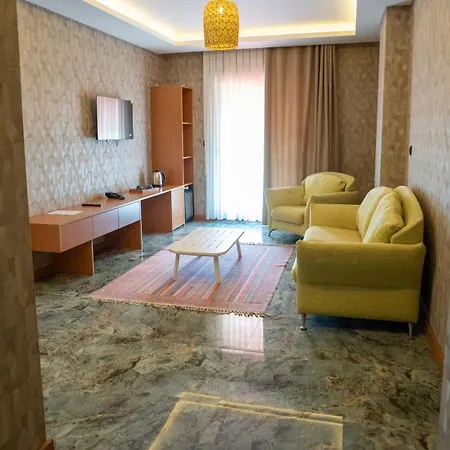 Clay Dome Hotel *